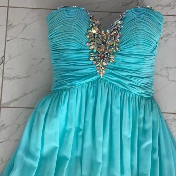 Floor-length strapless turquoise gown - Picture 3 of 7
